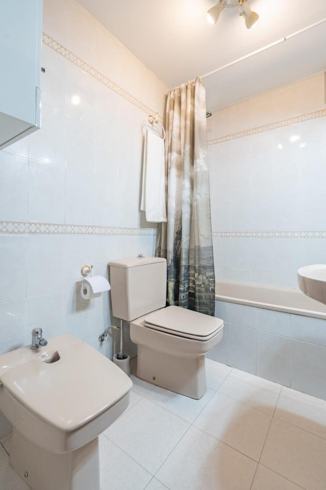 Apartment Monfort Valencia Buitenkant foto